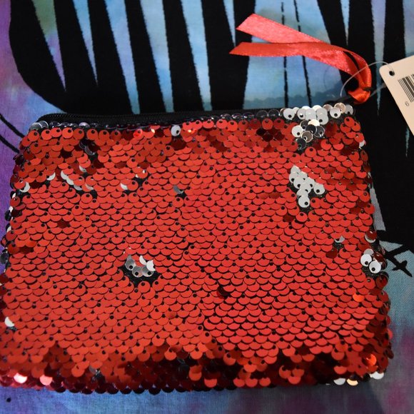 Beautiful Red shimmy bag - Picture 8 of 8